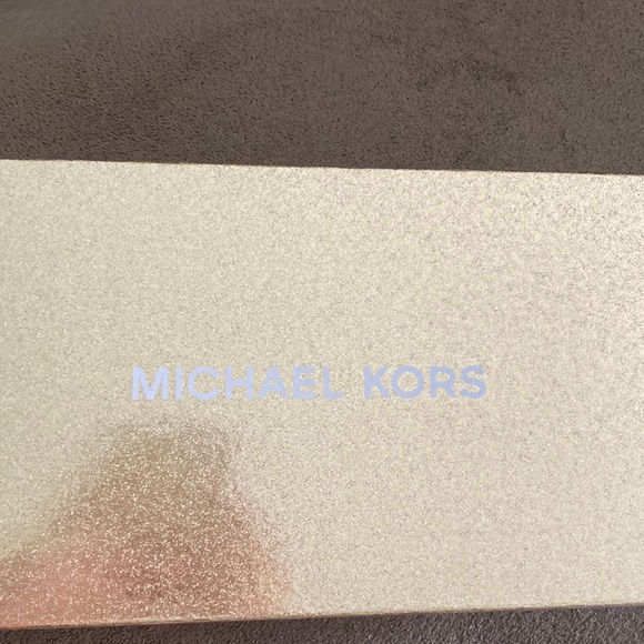 Michal Kors Wallet in Red